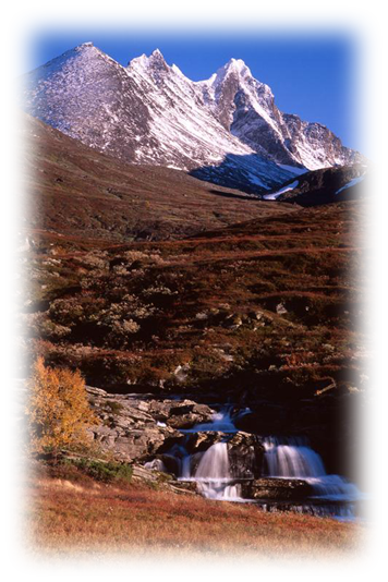 Mountains 02 vignette.png