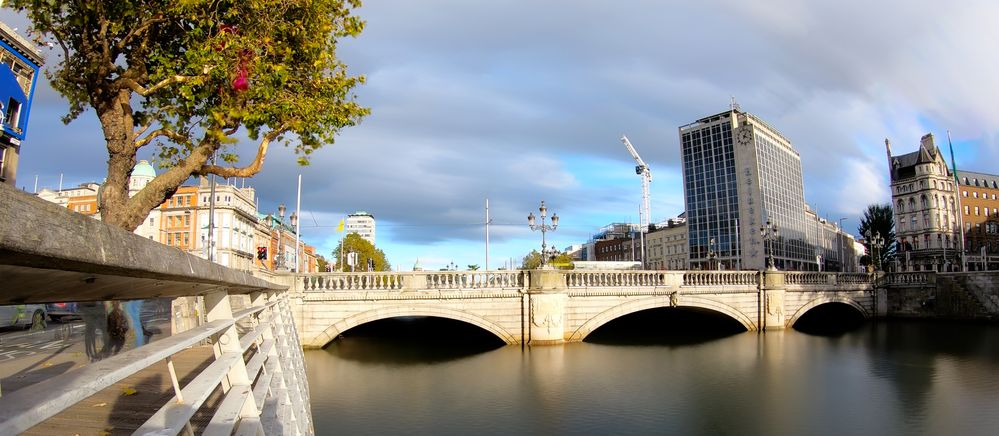 Liffey Timelapse to Long Exposure Stack Panoramic Ireland.jpg