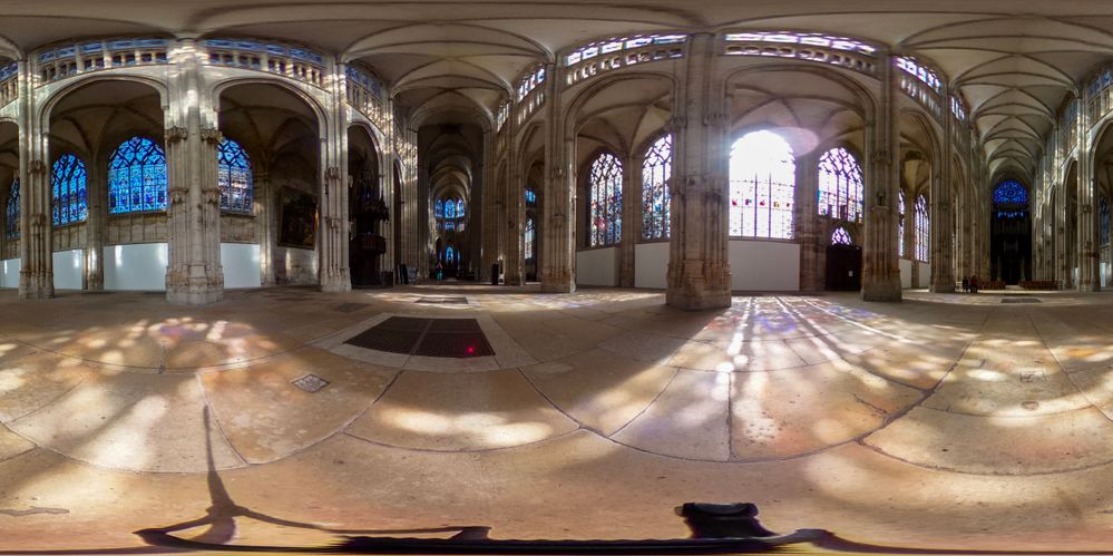 Abbey_Church_of_St._Ouen,_Rouen,_France_–_360°_panorama_2019.jpg