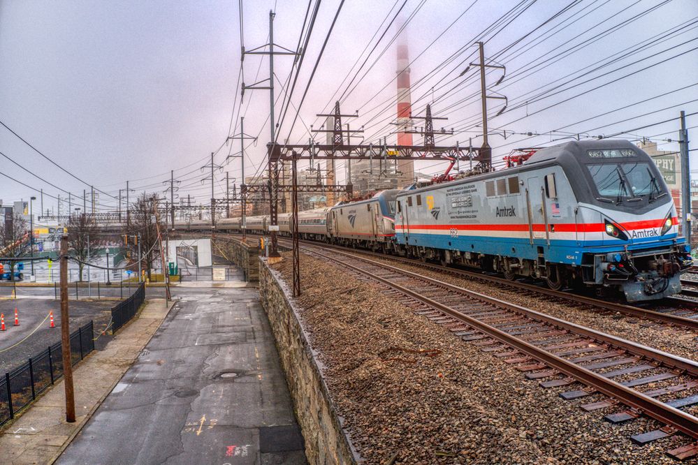 Amtrak train 99 with 662 Jenkins Bridgeport 01-01-22 1400px.jpg