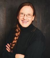 Monika_2.jpg Monika_2.jpg