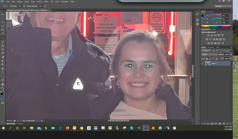 See grey around both eyes