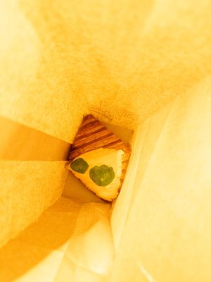 croissant_b4.jpg