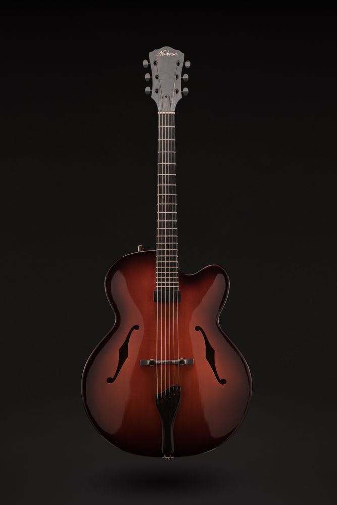 Vienna rot black front 01626-Edit.jpg